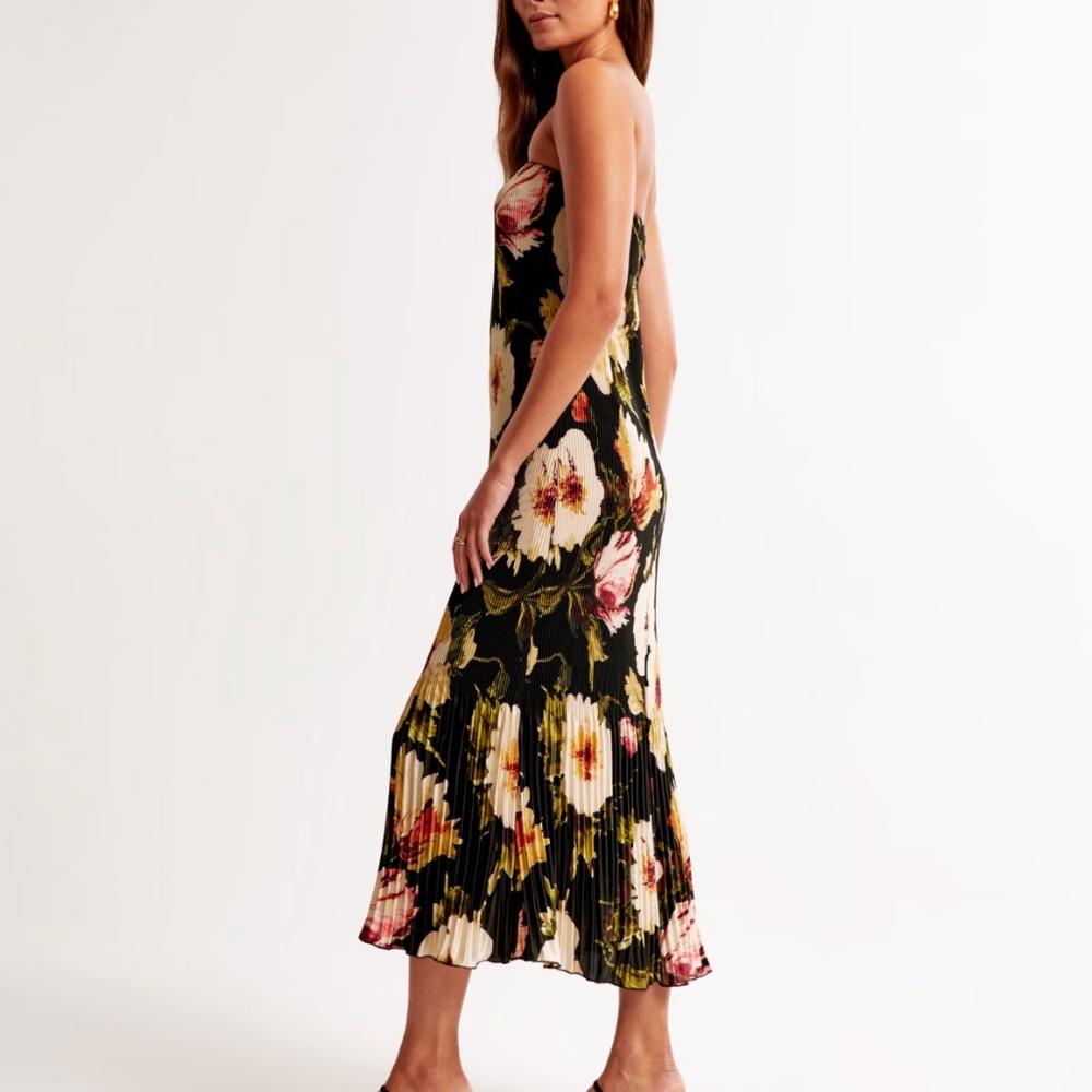 Abercrombie & Fitch Floral Black Midi Dress - Picture 2 of 16